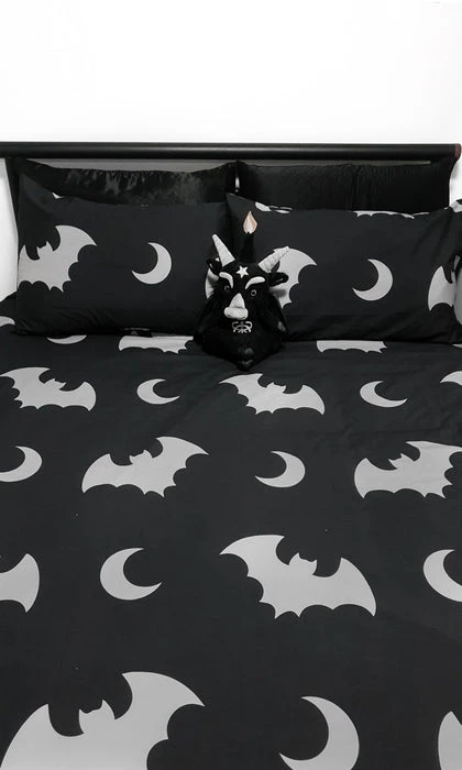 Brand new 😀 HELLS BLANKETS Bats Creature Of The Night | KING QUILT SET* ❤️ 2 Brand new 😀 HELLS BLANKETS Bats Creature Of The Night | KING QUILT SET* ❤️ - Image 2