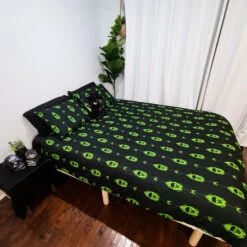 Deals 🤩 HELLS BLANKETS Gothic Homewares Toxic Nightmare | KING QUILT SET* 🥰 -Spooky Stuff Store 20210708 183424 5157fbbd fa71 4e77 8cdc c2f6800a7d98 700x700