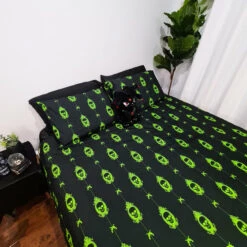 Deals 🤩 HELLS BLANKETS Gothic Homewares Toxic Nightmare | KING QUILT SET* 🥰 -Spooky Stuff Store 20210708 183434 414bbeb8 9c7d 4d3e 95a5 10e62ecff786 700x700