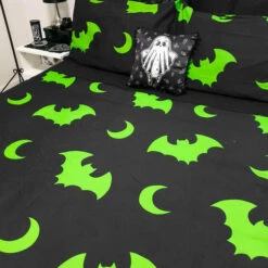 Budget 🔥 HELLS BLANKETS Bats Creature Of The Night [Toxic] | SUPER KING QUILT SET** ⌛ -Spooky Stuff Store Hells Blankets Creatureofthenight 02 731783ec 0aef 4861 847a 5363a64974be 700x700