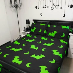 Budget 🔥 HELLS BLANKETS Bats Creature Of The Night [Toxic] | SUPER KING QUILT SET** ⌛ -Spooky Stuff Store Hells Blankets Creatureofthenight 27 98cdf388 a19c 49a6 bff4 f453bec63762 700x700