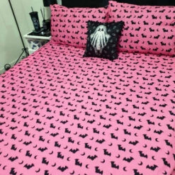 Hot Sale 🌟 HELLS BLANKETS Bats Sweet Darkness | KING QUILT SET ✨ -Spooky Stuff Store Hells Blankets Sweet Darkness Quilt Set 08 d4fadc6c d103 4baf b000 77236b8eed70 700x700