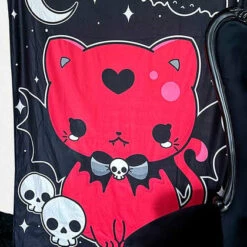 Cheap 🔔 BESERK CRYPT Bats Fanged Familiar | TAPESTRY BLANKET 😍
