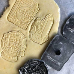 Outlet 🔥  KILLSTAR Gothic Homewares Witchy | COOKIE CUTTERS 👏